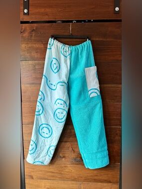 Towel pants smileys and turquoise